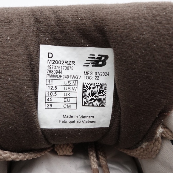 NEW Men's New Balance 2002R Suede Sneakers M2002RZR Driftwood/Rich Earth - Picture 8 of 10